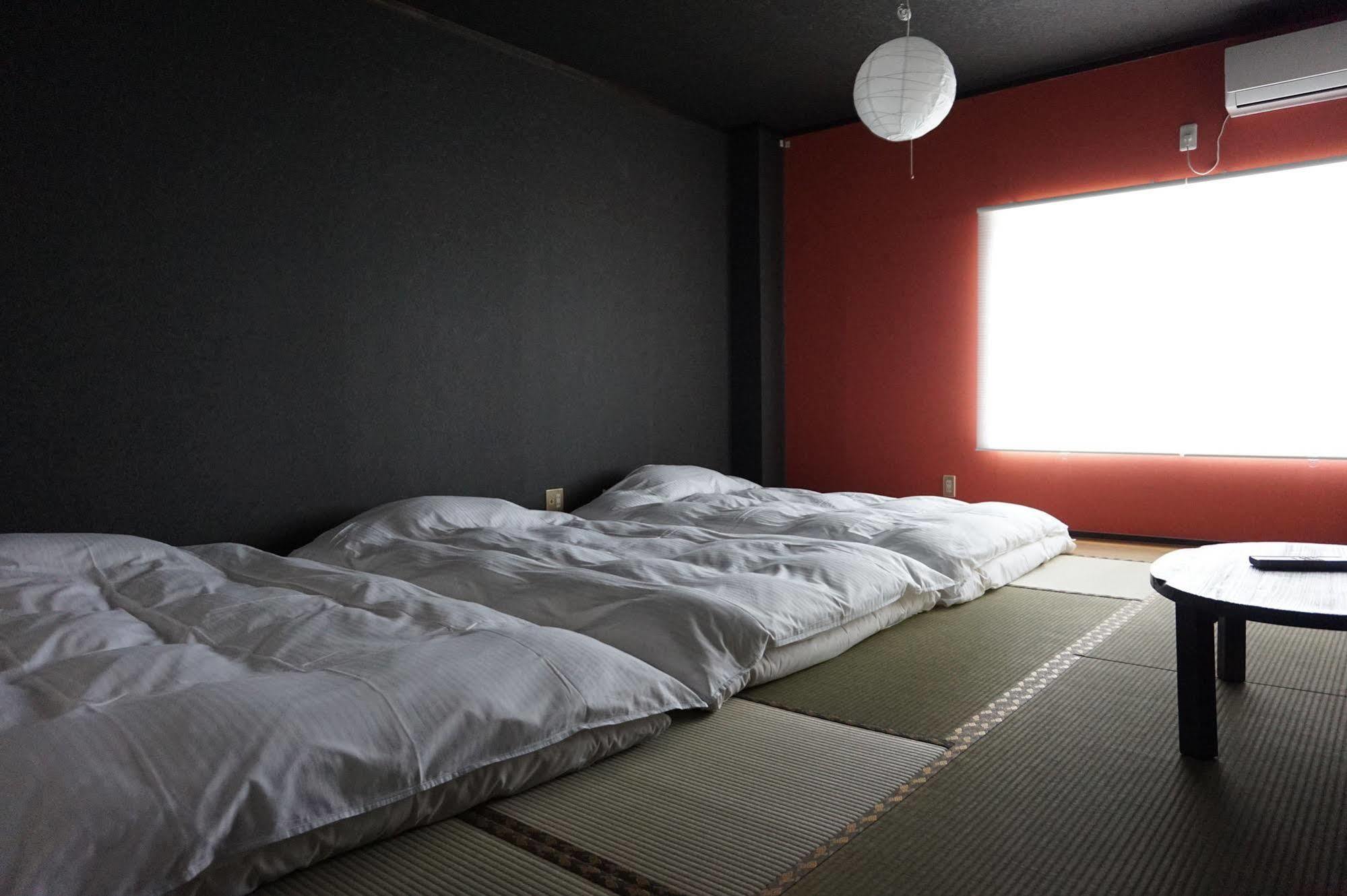 Uni Hostel Osaka Exterior photo