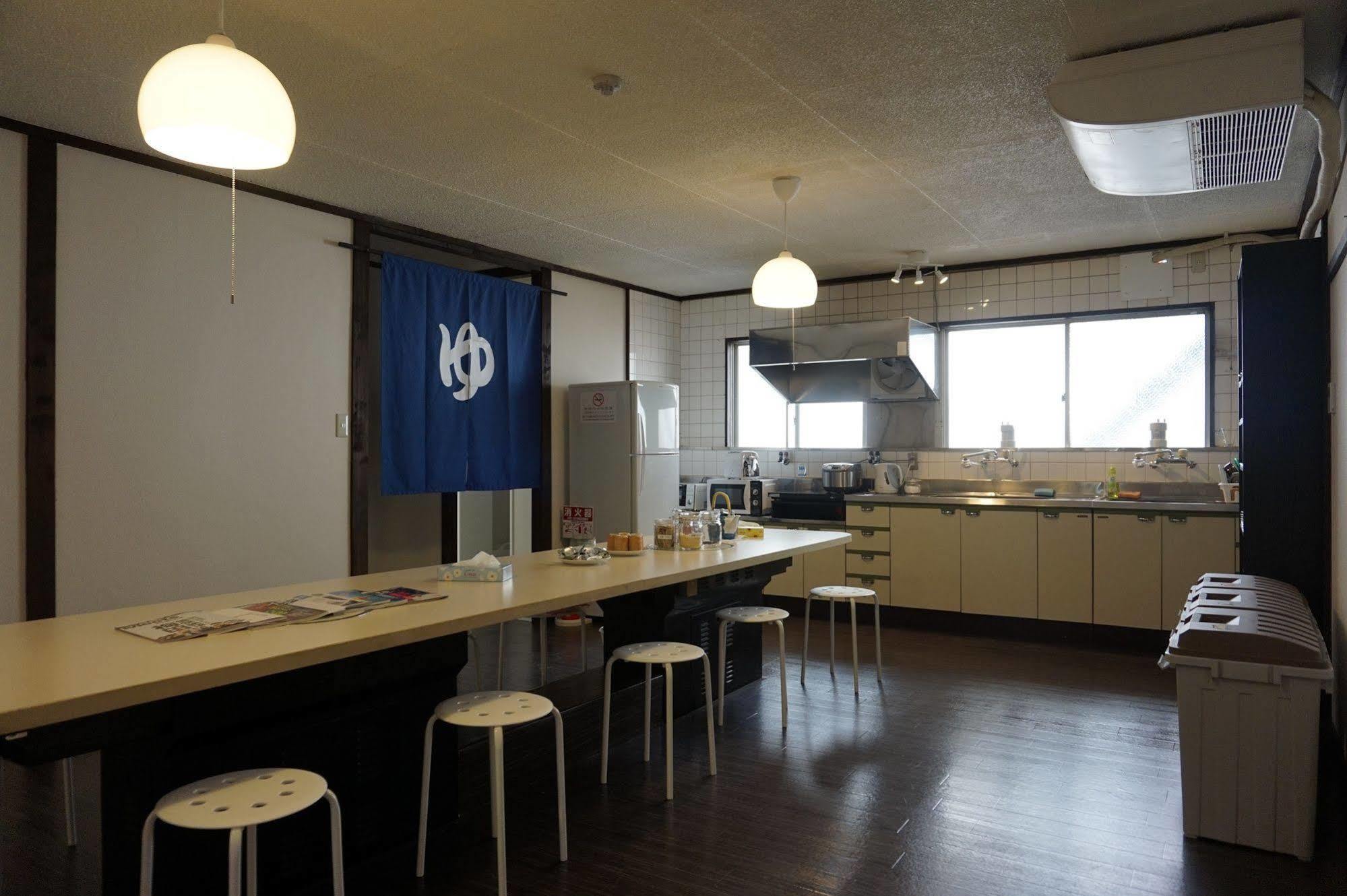 Uni Hostel Osaka Exterior photo